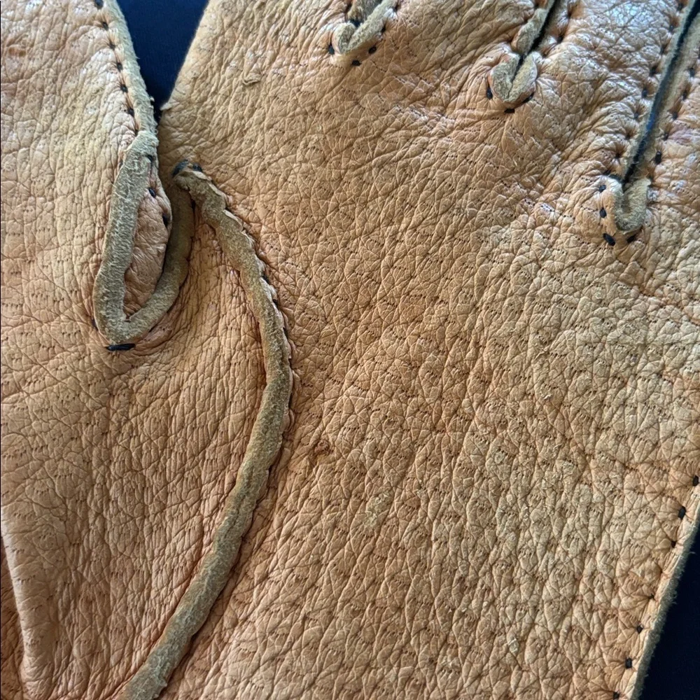 Fownes Genuine Pig Skin Driving Gloves Size 8 1/2 Brown Hand Stitched Casual VTG